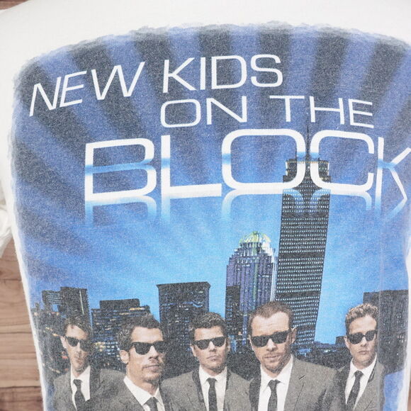 VINTAGE NEW KIDS ON THE BLOCK 2008 NORTH AMERICAN TOUR T-SHIRT SZ M ANVIL - Picture 3 of 10